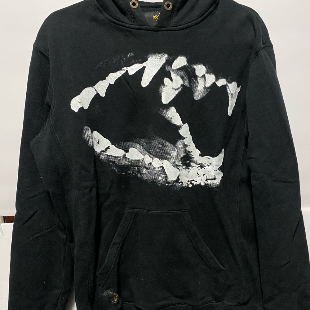 10 Deep hoodie